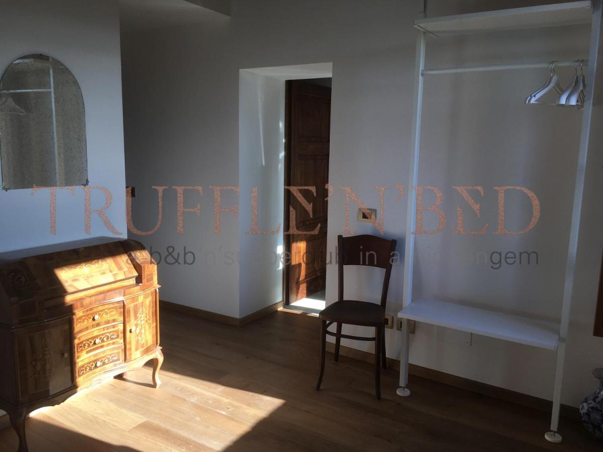 Truffle'N'Bed Bed & Breakfast San Giovanni d'Asso Bagian luar foto