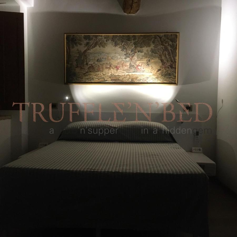 Truffle'N'Bed Bed & Breakfast San Giovanni d'Asso Bagian luar foto